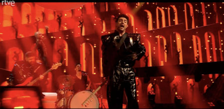 Las redes, muy críticas con la actuación de Azerbaiyán en la semifinal de Eurovisión 2025 : “Se comió a Mickey Mouse”