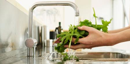 Un fregadero multifunción te dará mucho juego en la cocina