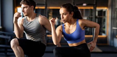 Aprovecha las mejores ofertas de Under Armour en ropa y accesorios deportivos