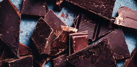Trozos de chocolate negro