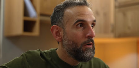 Antonio Valenzuela en un momento del vídeo