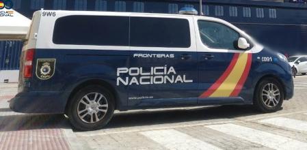 Furgón de la Policía Nacional