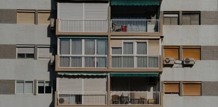 El PSOE propone una exención del IRPF a aquellos propietarios que marquen precios del alquiler por debajo de los índices de referencia 