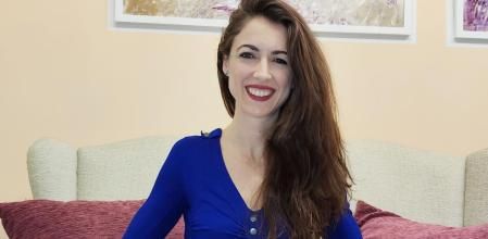 Esmeralda Gómez, experta en salud financiera, explica medidas de prevención financiera para situaciones de emergencia.