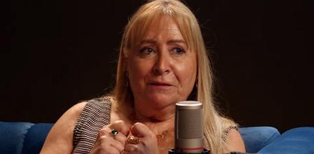 La periodista y escritora Tessa Romero, con Carlos Roca en The Roca Project.