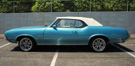 El Oldsmobile Cutlass Supreme Convertible del 1972 se encuentra actualmente a la venta.