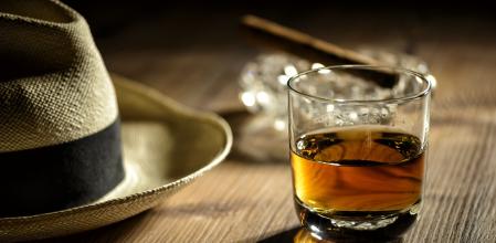 Una sola copa&nbsp; 150 kcal, si va acompañada de un refresco puede subir hasta las 300 kcal