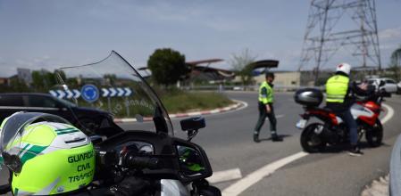 Aviso de la Guardia Civil a toda España: esto es “lo más importante” que tienes que hacer cuando si ves un accidente en la carretera