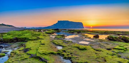La isla de Jeju en Corea del Sur, sede de la conmemoración este año, cuenta con una zona volcánica y de chimeneas de lava declarada Patrimonio de la Humanidad por la UNESCO 