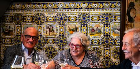Homenaje a Rosa Gil, alma mater del restaurante Casa Leopoldo en Barcelona 