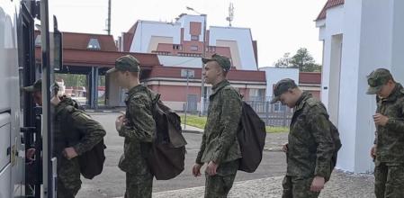 Imagen del Ministerio de Defensa de Rusia de soldados rusos liberados en el último intercambio de prisioneros&nbsp;