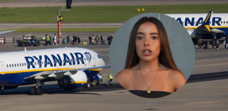 Los pasajeros entrando en un avión, operado por Ryanair, en el Aeropuerto de Londres Stansted
