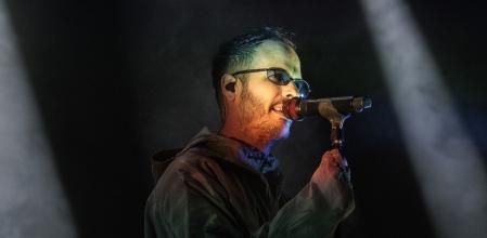 Alizzz dio uno de los conciertos más concurridos de la jornada con la presentación de 'Conducción temeraria' en el SonarPark