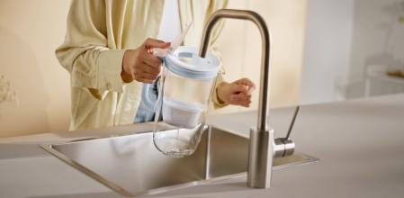 Elegir una jarra filtradora de agua no es una tarea sencilla y rápida
