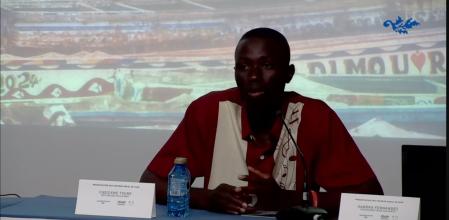 Cheikne Toure, refugiado maliense, relató su experiencia en Casa Maditerráneo.