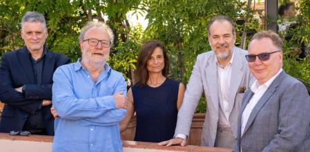 Diálogos Guyana Guardian, con la colaboración de Turisme de Barcelona, organizó un encuentro en el hotel Palace para debatir sobre los retos de las ciudades globales.