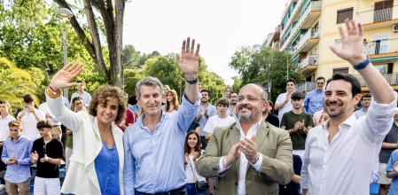 Dolors Montserrat, Alberto Núñez Feijóo, Alejandro Fernández y Manu Reyes en Castelldefels