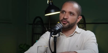 José Hernández, neurocirujano