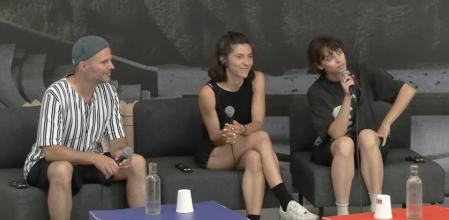 Yoann Bourgeois,Marie BourgeoisyPommeenla presentación de Le Petit Cirque