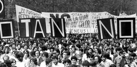 Manifestación por el no a la permanencia de España en la OTAN