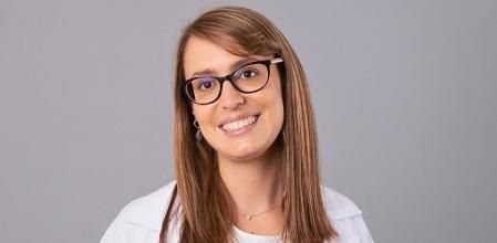 Alba Gómez, experta capilar: “Que el pelo se aclare en verano no es beneficioso”.