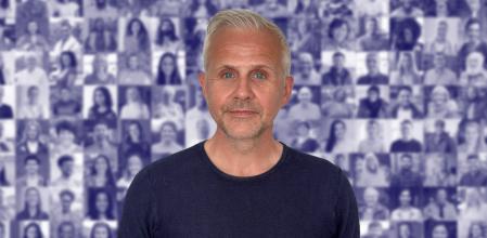 David R. Hamilton ha publicado más de una decena de libros; el último, El placer de que todo te importe una mierda, llega este año a España