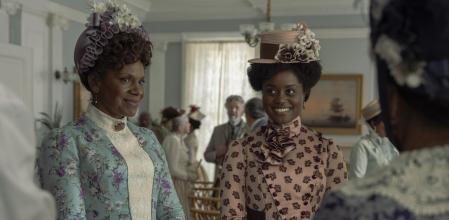 Audra McDonald y Denée Benton.