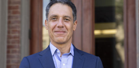 Hany Farid profesor en la Universidad de California y Berkeley