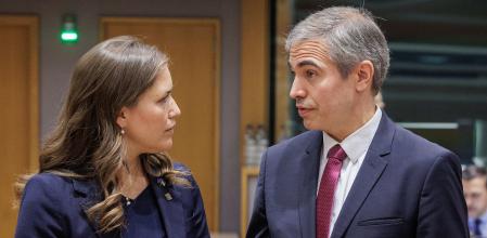 El secretario de Estado de la UE, Fernando Sampedro, habla con la ministra danesa de Asuntos Europeos, Marie Bjerre, este viernes en Bruselas&nbsp;