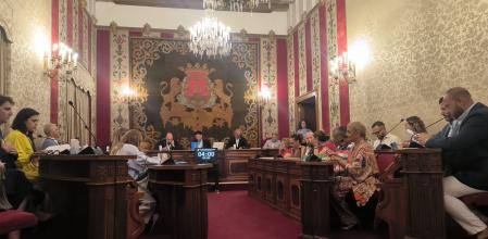 Imagen del pleno extraordinario del Ayuntamiento de Alicante celebrado el martes 22 de julio de 2025