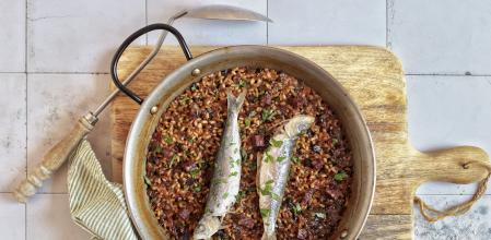 Arroz con sardinas y butifarra negra