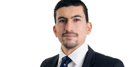 Jesús Prieto es abogado y redactor SEO especializado en derecho inmobiliario, laboral y tributario