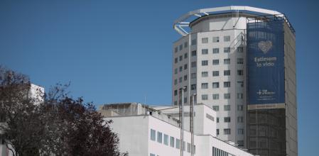 Fachada del Hospital Vall d’Hebron, en Barcelona, Catalunya (España.