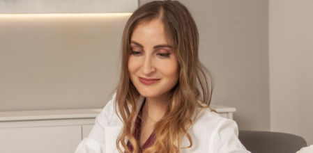 Arantxa Arana, dermatóloga