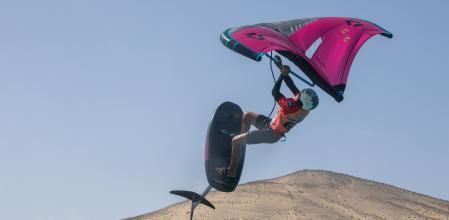 El torneo de Fuerteventura: Leo Suardíaz volando sobre el paisaje de Sotavento