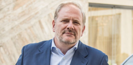 Eduardo Dívar es el Director General de Kia España