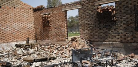 Una casa arrasada por el fuego en Ayoo, Zamora&nbsp;