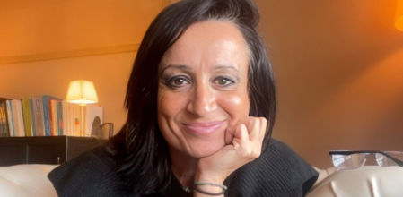 La psicóloga Gemma Ventura reflexiona sobre el uso del WhatsApp en verano.