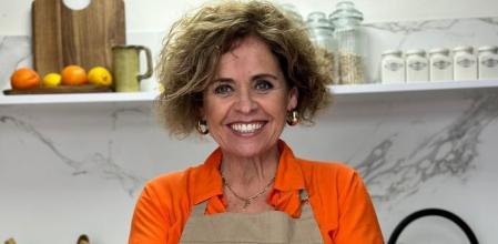 Paula Larenas, instructora de cocina, explica que la fruta entera es más saciante que los zumos.