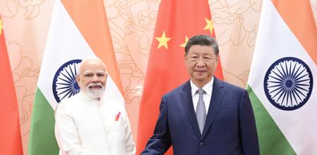 La última vez que el primer ministro indio Narendra Modi le estrechó en China la mano al presidente Xi Jinping fue hace más de siete años. Hoy lo han vuelto a hacer en Tianjing