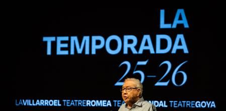 Daniel Martínez de Obregón presentando la temporada 2025-2026 de Focus en el teatro Goya