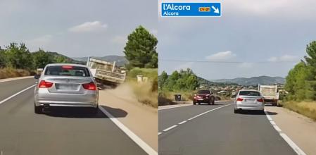 El momento en el que un camión se sale de la carretera y rápidamente rectifica la trayectoria antes de llegar a sufrir un trágico accidente
