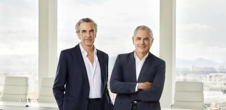 José Manuel Albesa, deputy CEO de Puig, junto al presidente y CEO de la compañía, Marc Puig