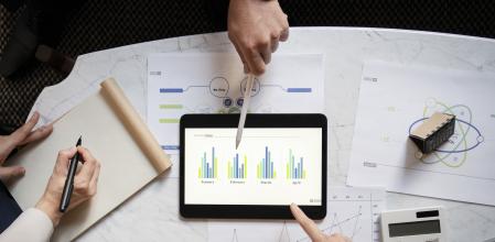 Cambios en la demanda o en políticas de precios pueden hacer que las condiciones originales de un contrato ya no se ajusten a las necesidades de la empresa o clientes