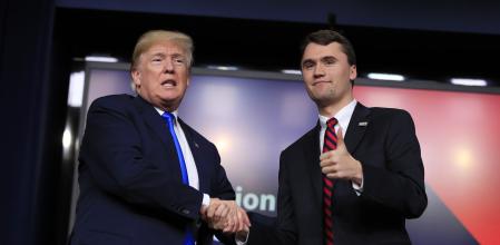 El presidente Donald Trump expresó sus profundas condolencias por Charlie Kirk, una de las voces que más le apoyaron en su carrera política 