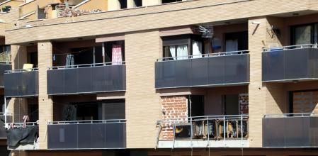 Bloque de la avenida Santiago Rusiñol en Les Borges Blanques.