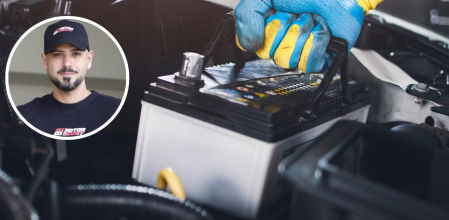 El mecánico Pedro Bastida habla sobre la batería, uno de los componentes más vulnerables de los coches tradicionales