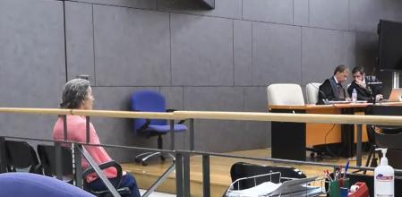 BILBAO, 15/09/2025.- Un momento del juicio que se sigue contra una enfermera del ambulatorio de Kabieces en Santurtzi (Bizkaia), que simulaba vacunar a los niños, pero que en realidad no lo hacía, este lunes. EFE/Jon Garai