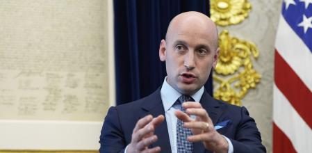 Stephen Miller, subjefe de gabinete de la Casa Blanca, el lunes en el despacho oval.