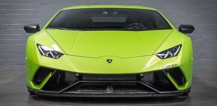 Este automóvil combina la creatividad técnica con la ingeniería de alto rendimiento y la pasión por los modelos icónicos.